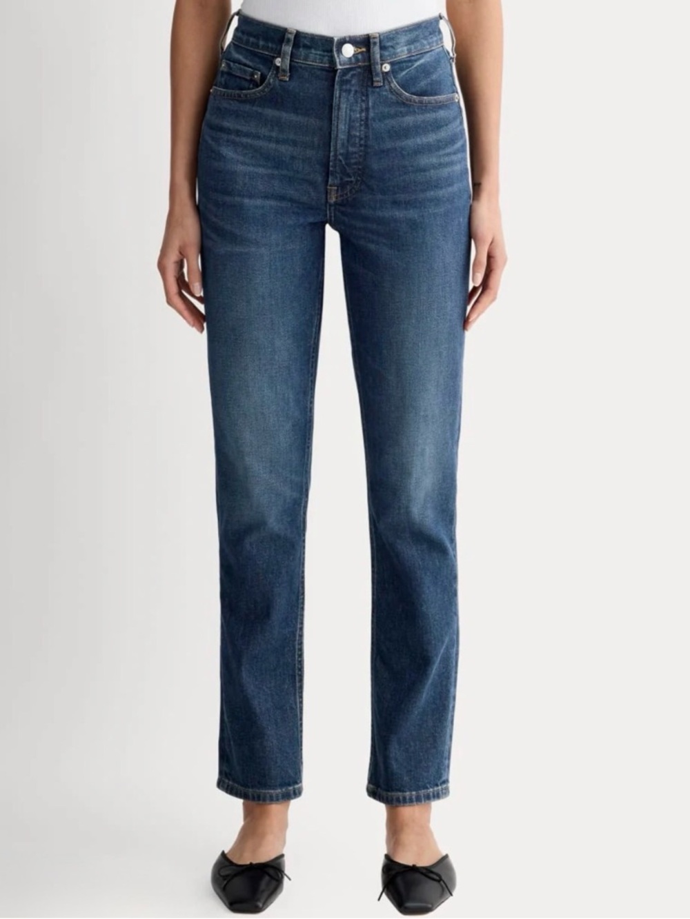 Everlane “the cheeky Jean” organic cotton Vintage dark wash